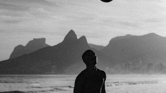 A história do futebol brasileiro: da paixão ao pentacampeonato
